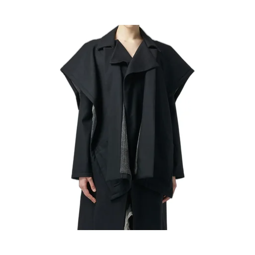 Cape-Style Coat With Plaid Pattern Lining