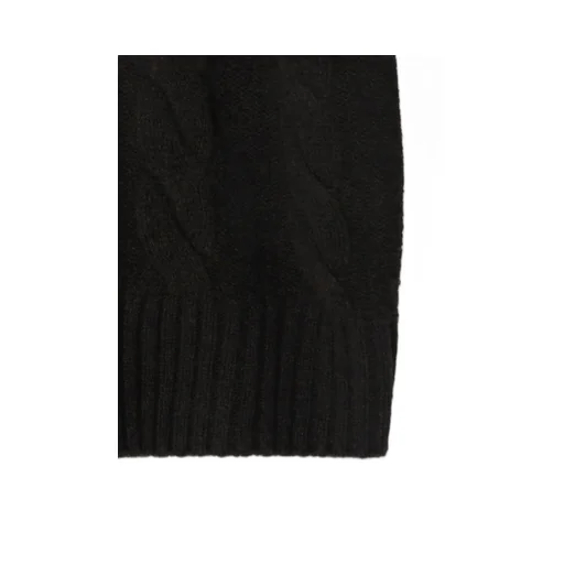 Fine Merino Wool Cable Switch Unbalance Pullover