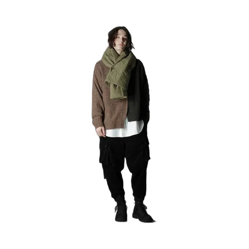 Fine Merino Wool Cable Switch Unbalance Pullover