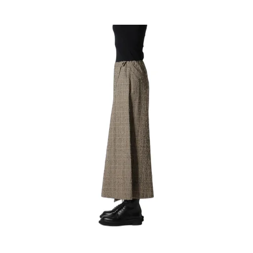 Needle-Punched Asymmetric Flare Pants