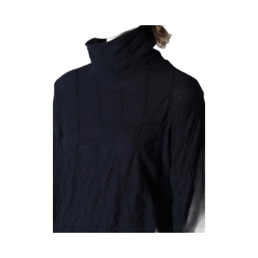 Tucked Diagonal Cable Jq High Neck Long T
