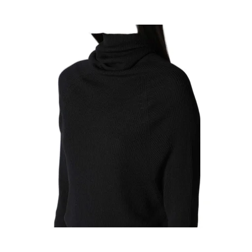 Ribbed Loose Knit