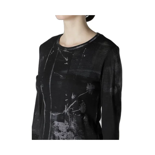 Blurry Flower Printted Round Neck Long Sleeve T
