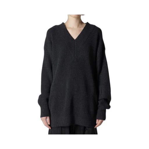 Big V-Neck Knit