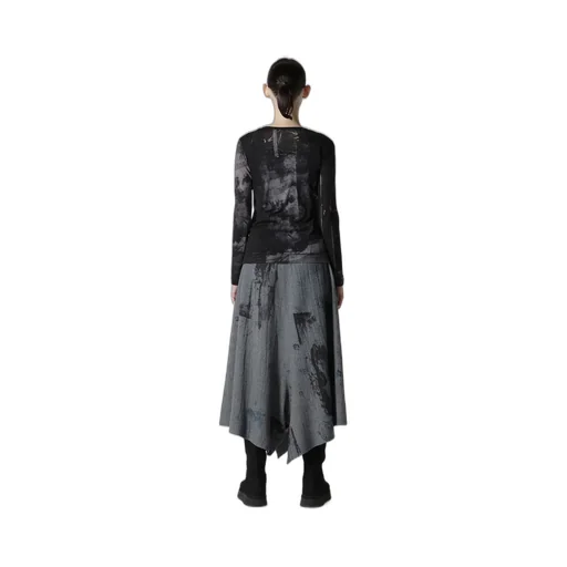 Blurry Flower Printted Round Neck Long Sleeve T