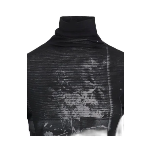Blurry Flower Printted High Neck Long Sleeve T