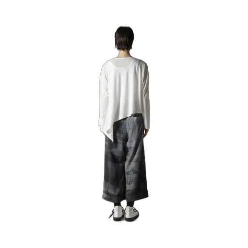 Hard-Twisted Jersey Asymmetric Round Neck T