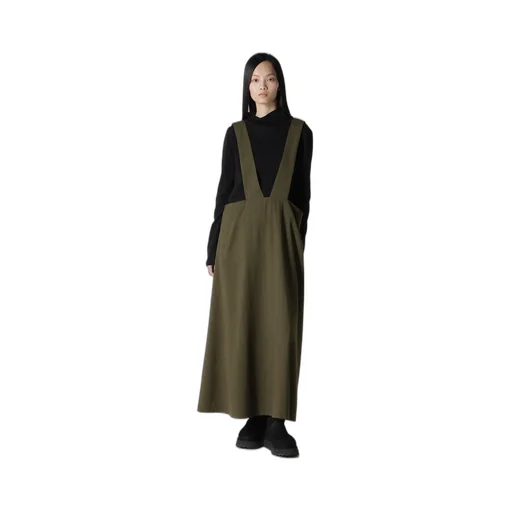 Hard-Twist Back Button Off-Neck T