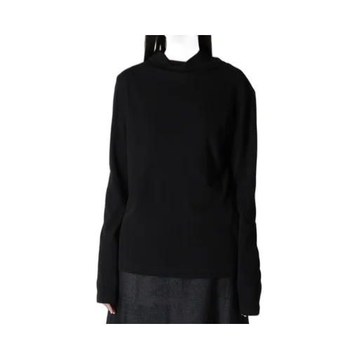 Hard-Twist Back Button Off-Neck T
