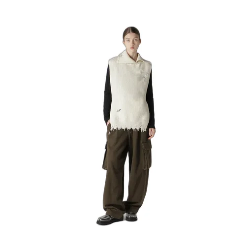 Lamb Wool Damaged Knit Vest