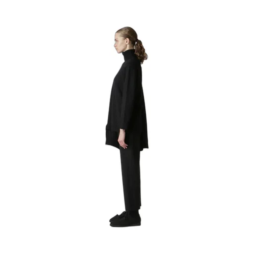 Paneled Turtle Neck Po