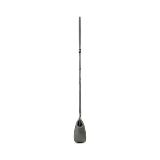 Clasp Shoulder