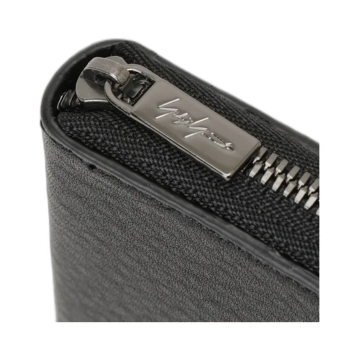 Round Card Case