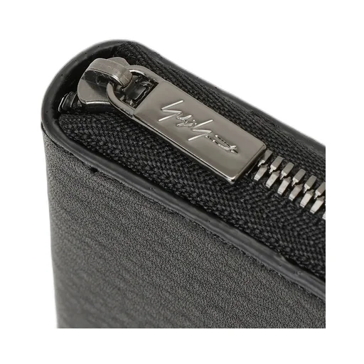 Round Card Case