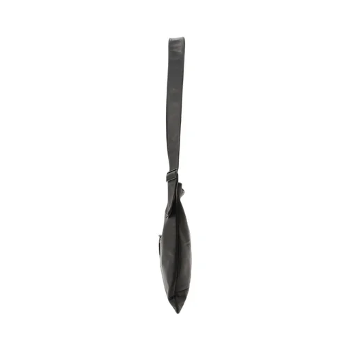Clasp Shoulder