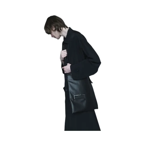 Clasp Shoulder