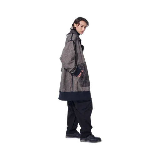 Brushed Twill Needle Punch Reversible Long Truck Top
