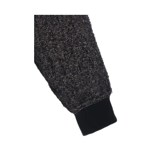Brushed Twill Needle Punch Reversible Long Truck Top