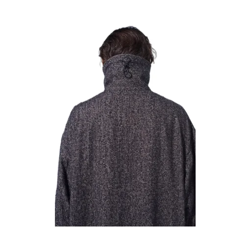 Brushed Twill Needle Punch Reversible Long Truck Top