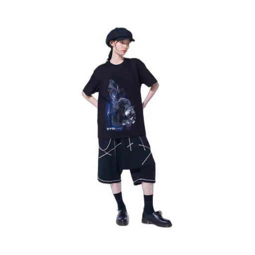 Graphic T-Shirt -Statue-