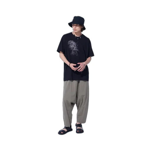 Graphic T-Shirt -Sculpture-