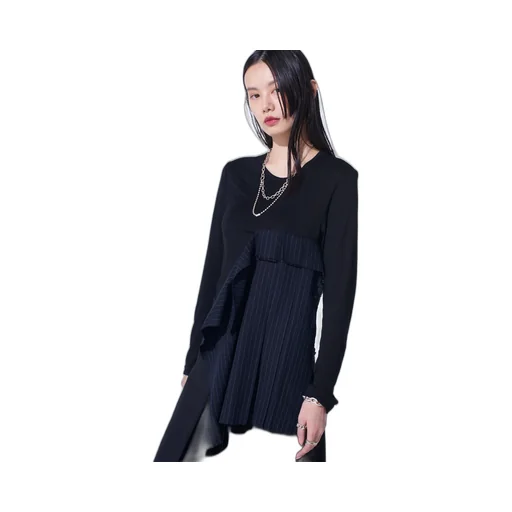 Rayon Jersey Long-Sleeved T-Shirt With Pleated Stripes Fabric