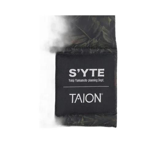 【S'yte X Taion】Dahlia Camouflage Quilted Down Reversible Scarf