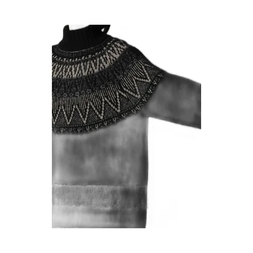 Nordic Design High Neck Knit Pullover