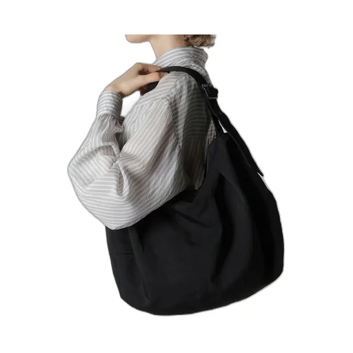 Nylon Washer Twill Gyoza-Style Bag