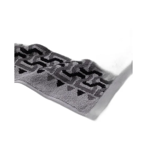 Geometric Pattern Bath Towel