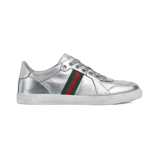 Stretch Low-Top Trainer