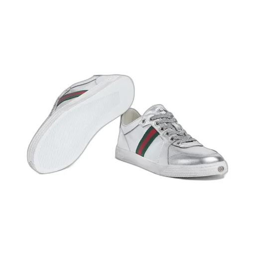 Stretch Low-Top Trainer