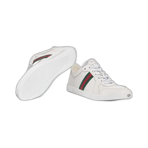 Stretch Low-Top Trainer
