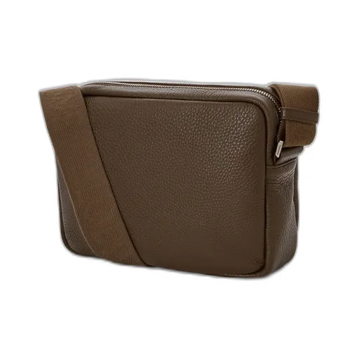 Medium Pebble Messenger Bag In Supple Grained Calfskin