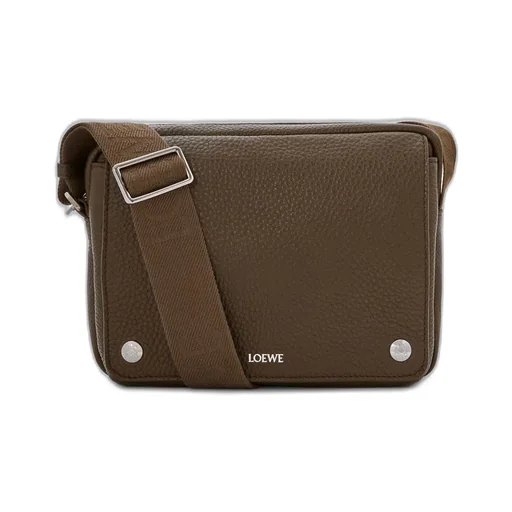Medium Pebble Messenger Bag In Supple Grained Calfskin