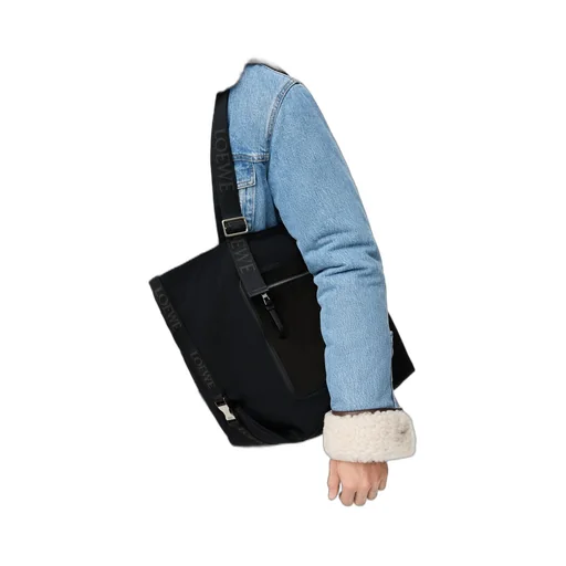 Flex Zipped Tote In Canvas And Suede