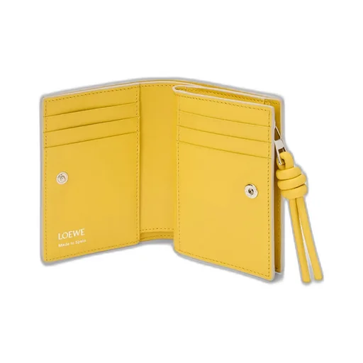 Knot Compact Wallet In Shiny Nappa Calfskin