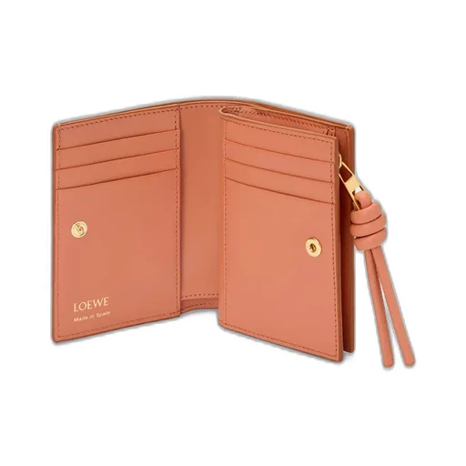 Knot Compact Wallet In Shiny Nappa Calfskin