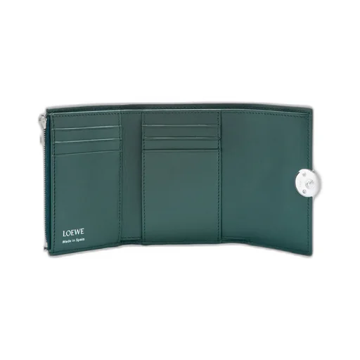 Pebble Small Vertical Wallet In Shiny Nappa Calfskin