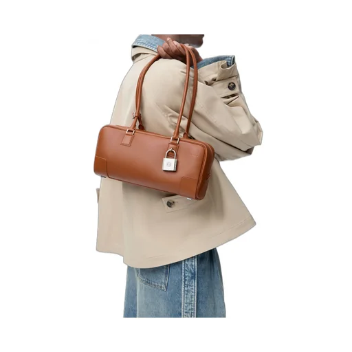 Amazona 31 Cropped Bag In Shiny Calfskin