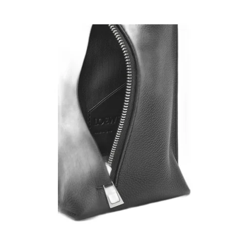 Vertical T Pocket In Soft Grained Calfskin