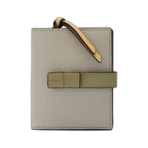 Compact Zip Wallet In Soft Grained Calfskin