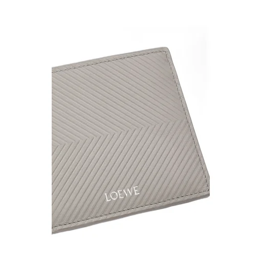 Bifold Wallet In Textured Classic Calfskin