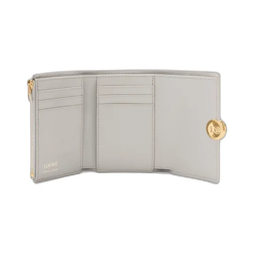 Pebble Small Vertical Wallet In Shiny Nappa Calfskin