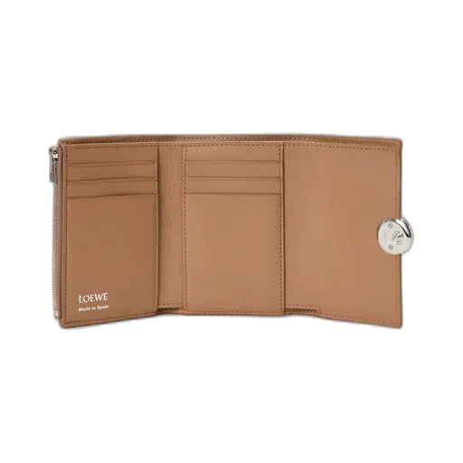 Pebble Small Vertical Wallet In Pebble Grained Calfskin
