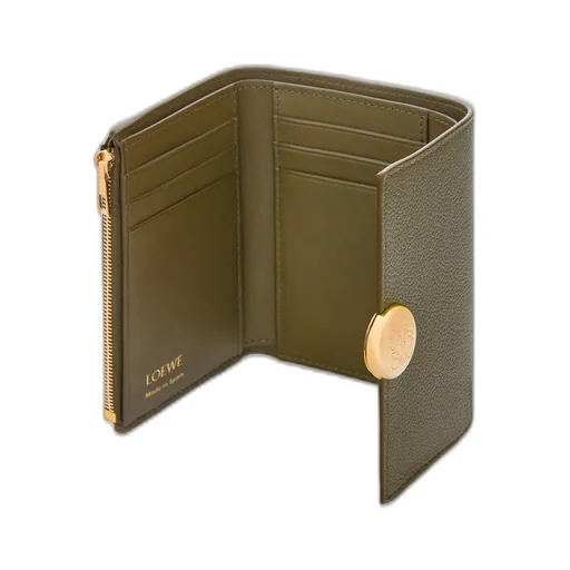 Pebble Small Vertical Wallet In Pebble Grained Calfskin