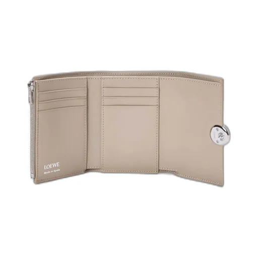 Pebble Small Vertical Wallet In Pebble Grained Calfskin