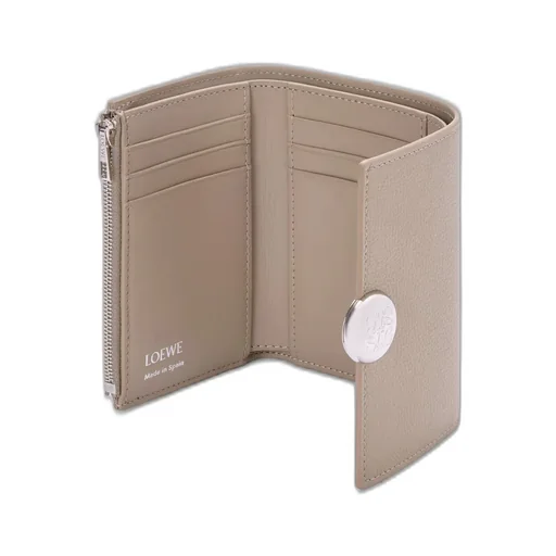 Pebble Small Vertical Wallet In Pebble Grained Calfskin