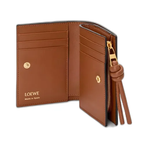 Knot Compact Wallet In Shiny Nappa Calfskin