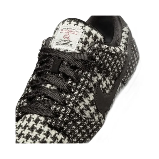 W Nike Dunk Low